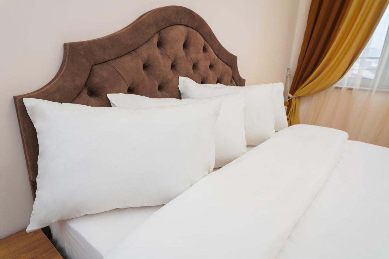 Hotel Fleur Yerevan Exterior photo