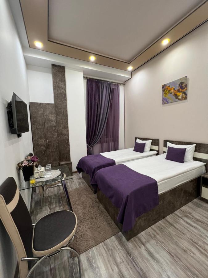Hotel Fleur Yerevan Exterior photo